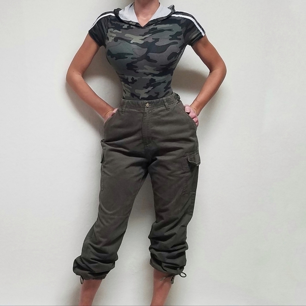 Vintage 1990s Carolina Blues Army Green Khaki Cargo Cropped Ankle Tie Pants - Picture 2 of 14